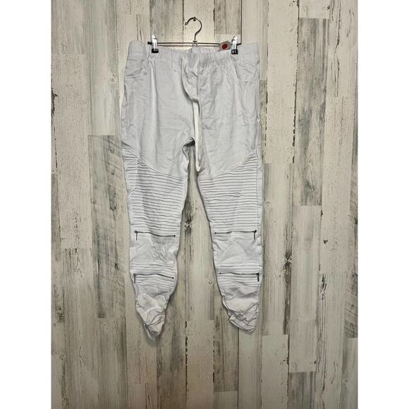 White jeans - Picture 1 of 5
